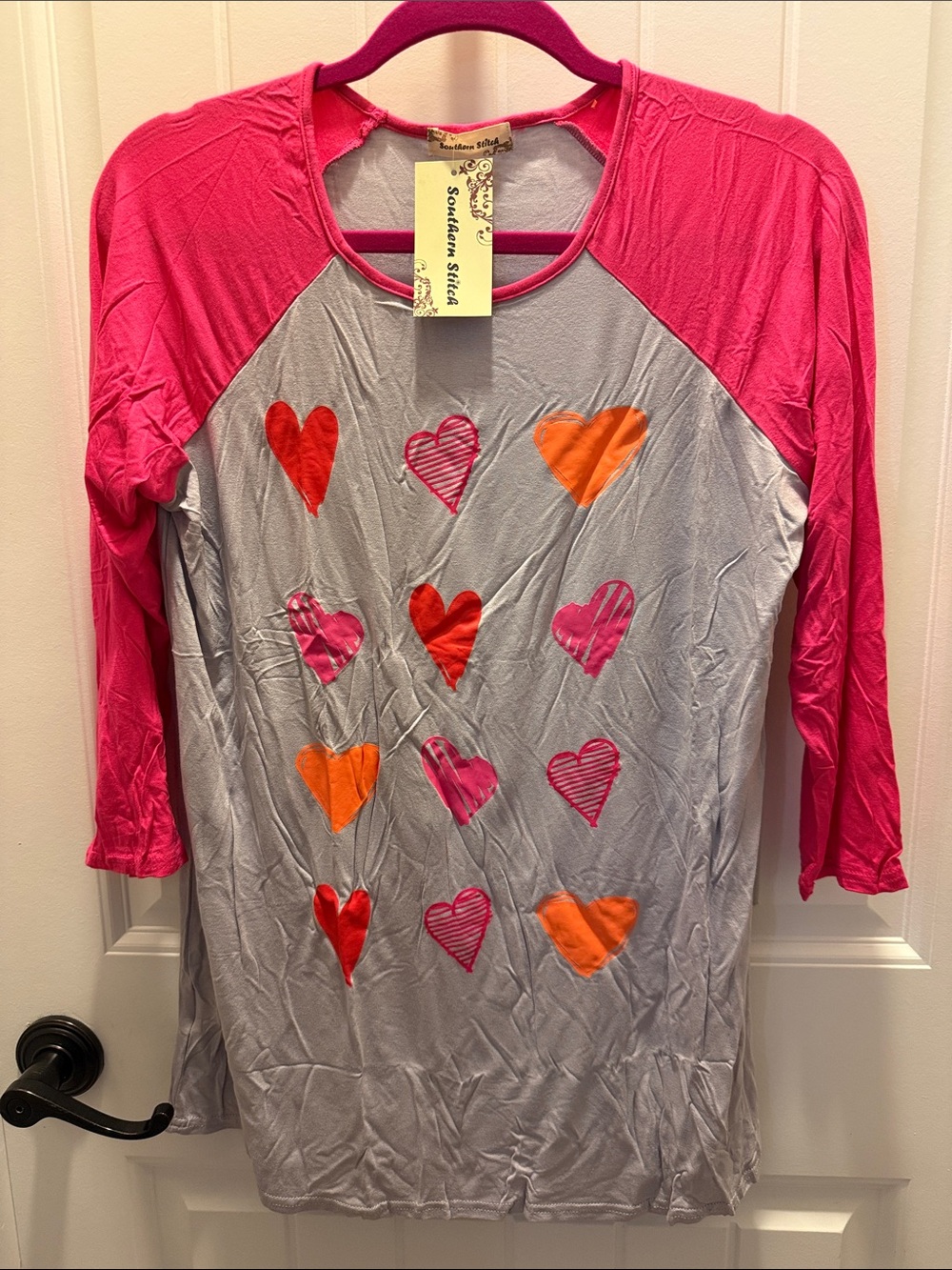 Southern Stitch Women's Gray Raglan/Hot Pink 3/4-Sleeve Tee (M)
